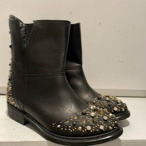 🥾Zara Black Leather Studded, Rhinestone Boots